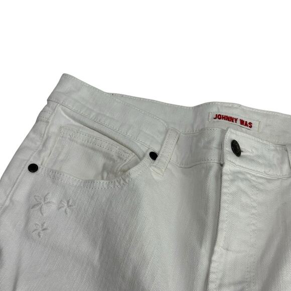 Johnny Was Cropped Baby Boot White Jeans women Flowers Eyelet size 32 - Picture 5 of 12